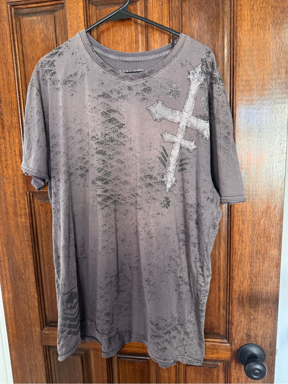 Affliction Men's Distressed Gray Cross Graphic Tee